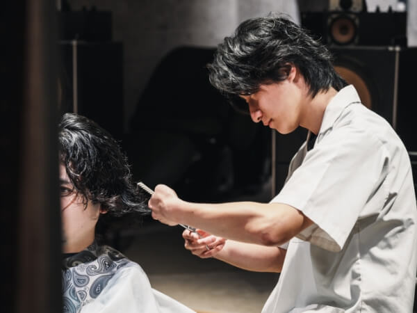 ヘアカットの様子